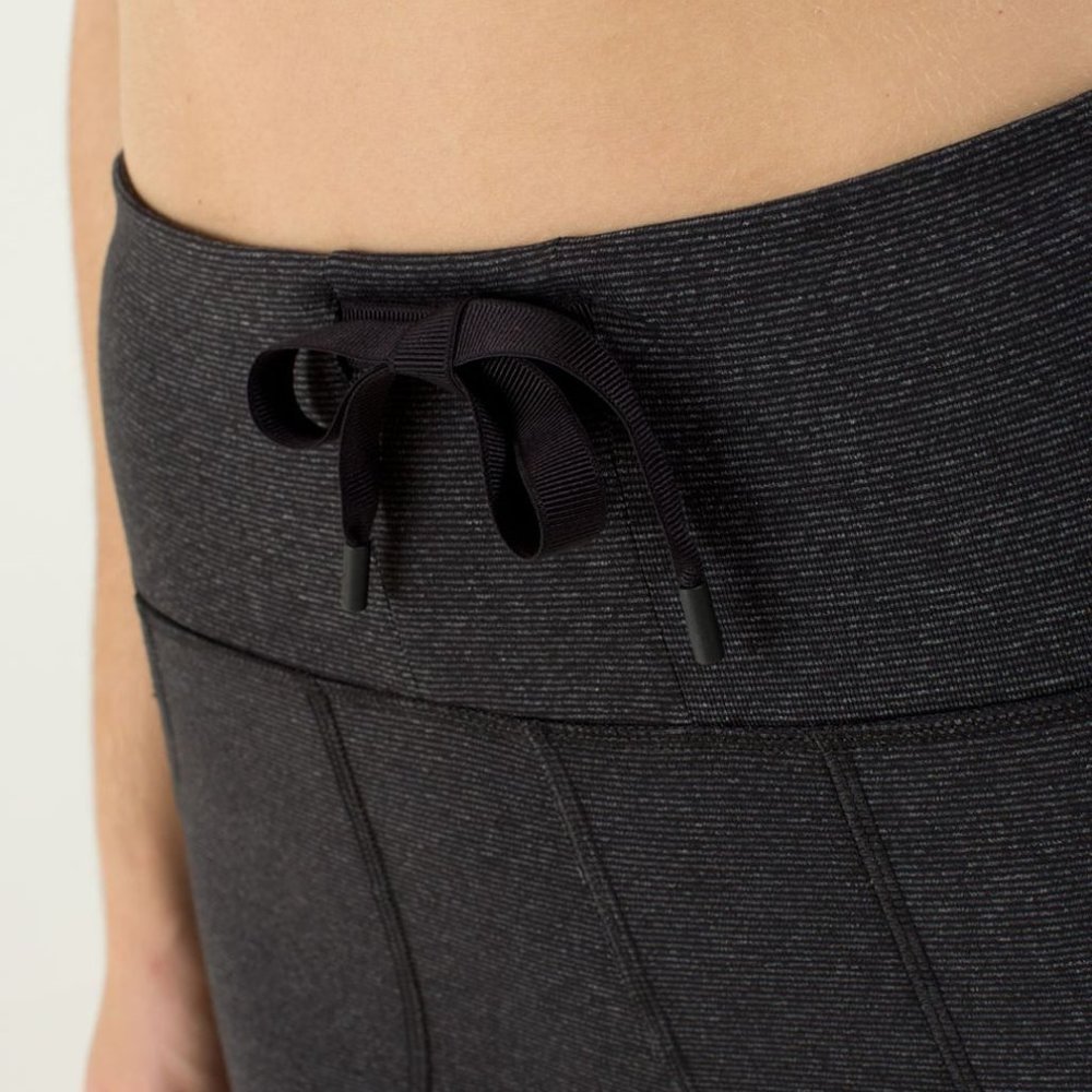 Lululemon Skinny Will Pant Black Wee Stripe Sz 2